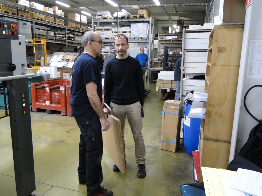 Remise des plaques au conducteur offset